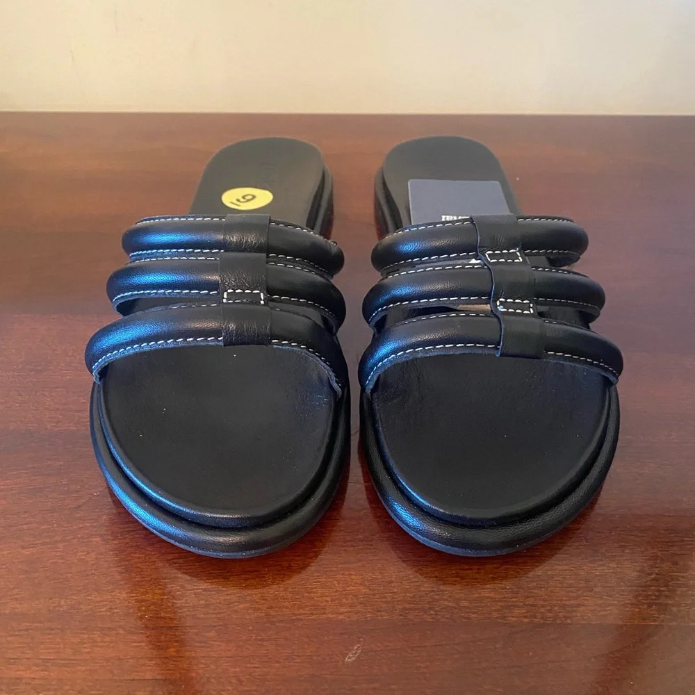 OluKai Women’s Tiare Slide Sandals - Picture 3 of 8
